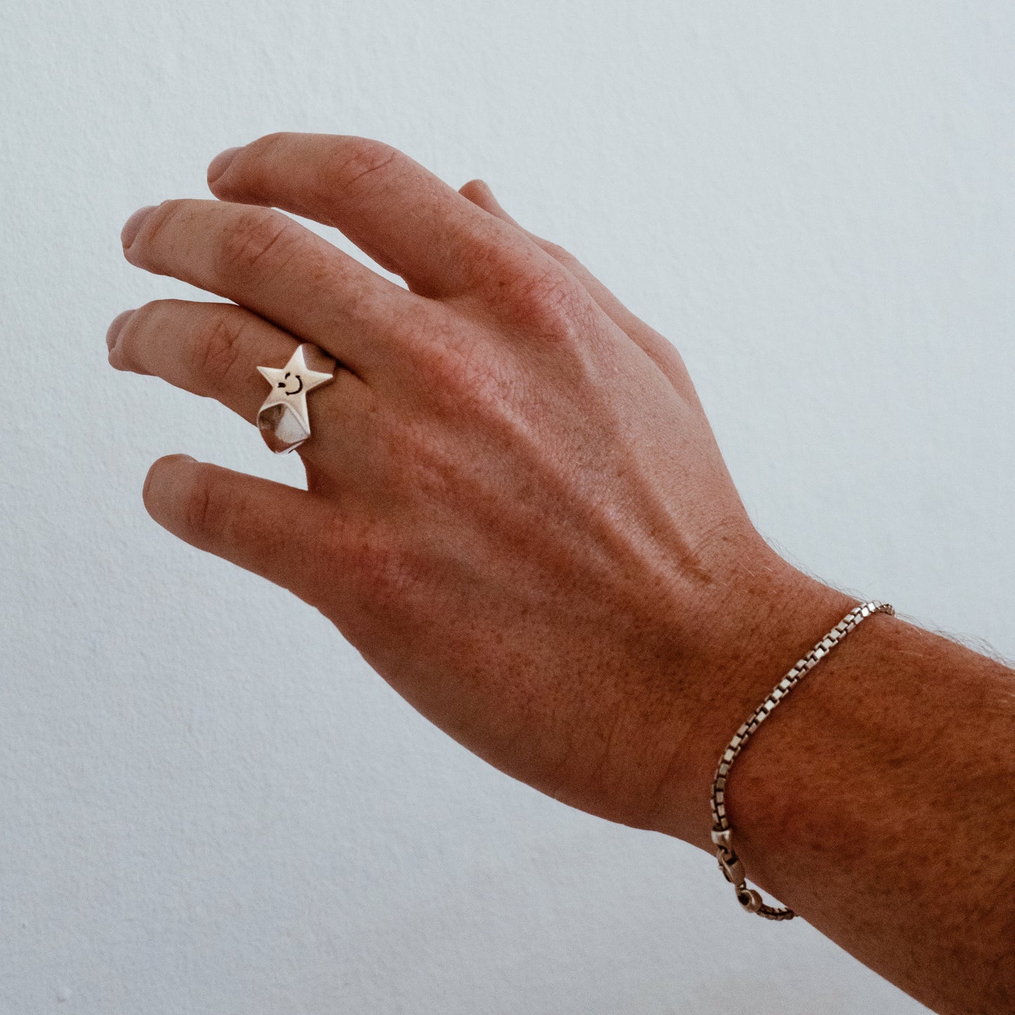 THE ;) RING